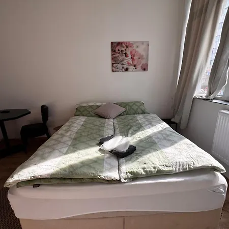 Apartment A&b *